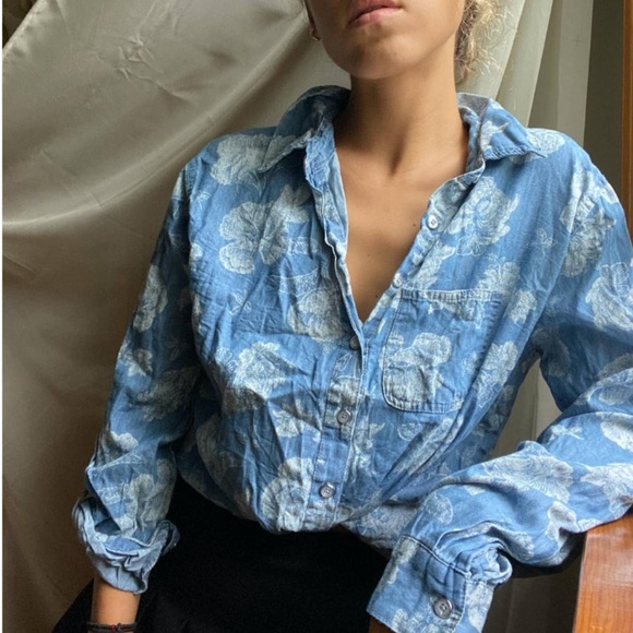 Taxi Floral Print Button Front Chambray Shirt - Picture 8 of 8